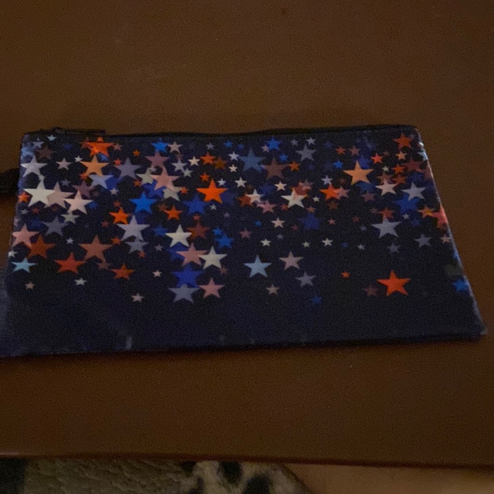 Cosmetic bag